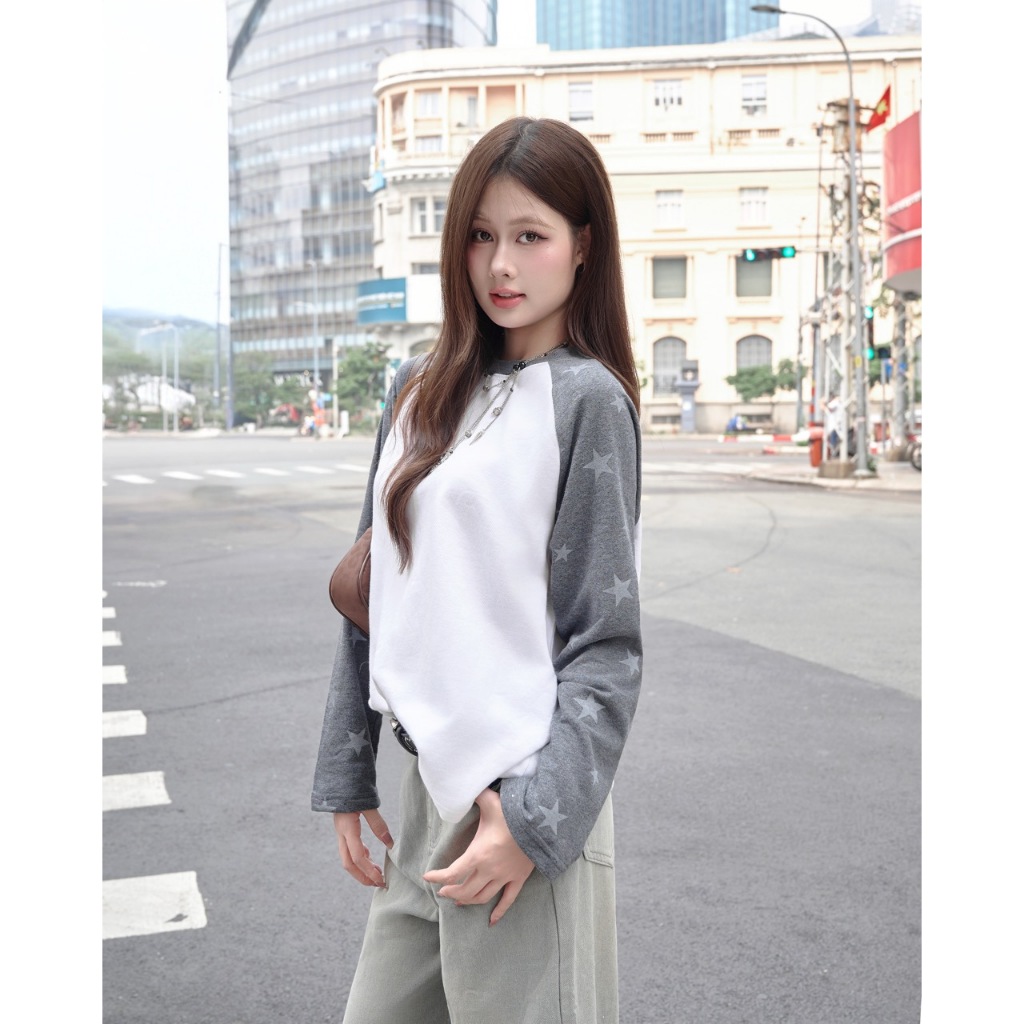 MADMIND Áo Nỉ Raglan Unisex Nam Nữ Tay Dài In Kiểu Vintage Ngôi Sao D14 - Màu Đen, Đỏ, Xám, Sọc Trắng, Sọc Xanh, Sọc Đen | BigBuy360 - bigbuy360.vn
