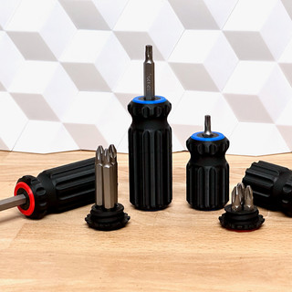 Tay Vặn Bit Mini Bỏ Túi – Có Ngăn Chứa 3 Đầu Bit – Nhỏ Gọn, Tiện Lợi ( Không kèm đầu bit )