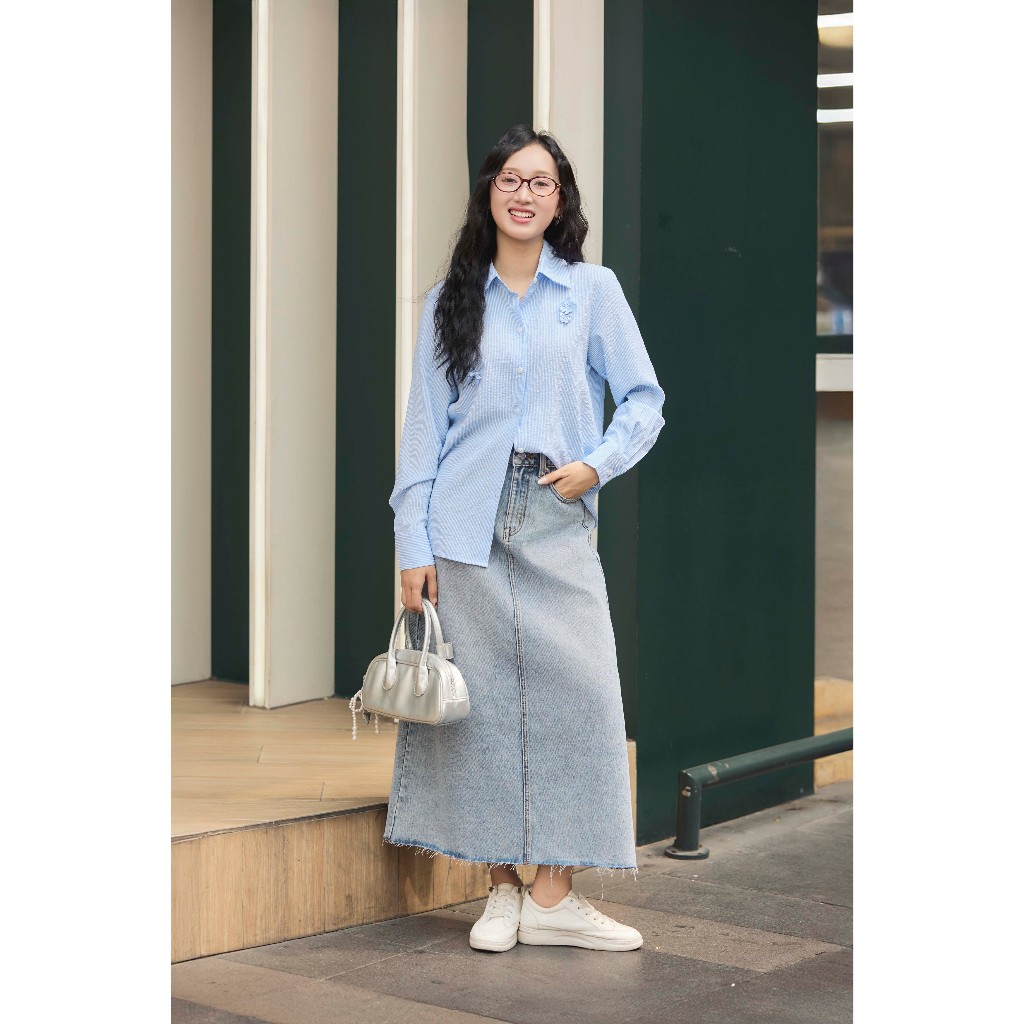 Áo sơ mi form suông rộng Gmorning - GUMAC tay dài có đính hoa ở thân trước YAF12041