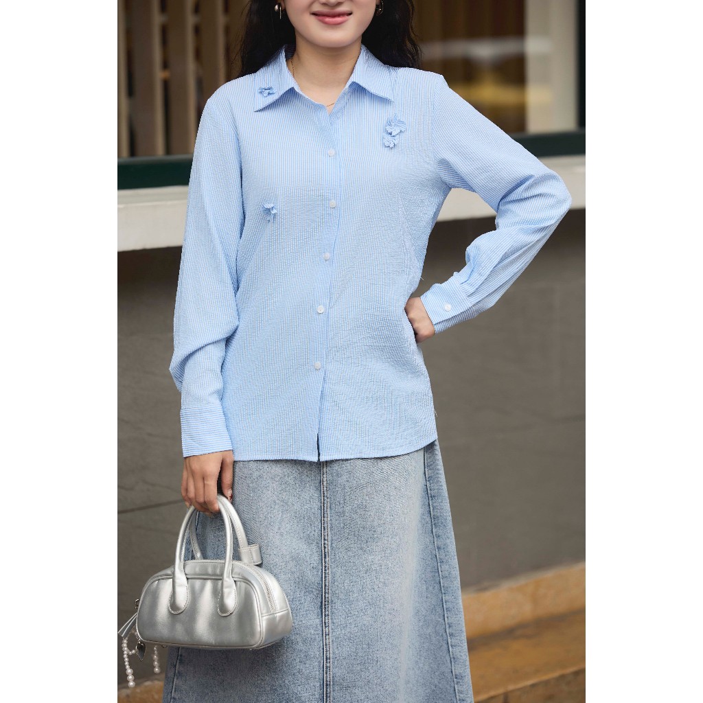Áo sơ mi form suông rộng Gmorning - GUMAC tay dài có đính hoa ở thân trước YAF12041