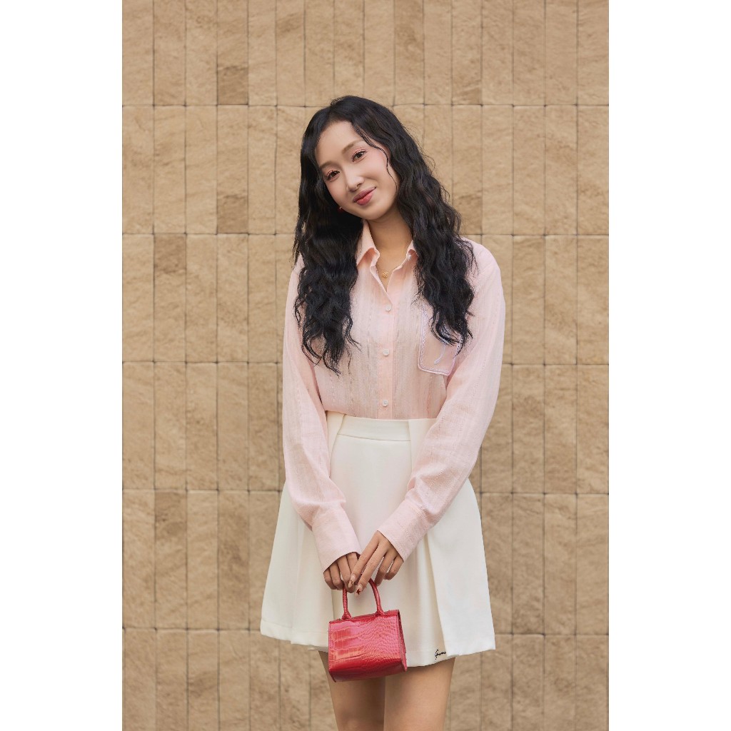 Áo Sơ Mi Nữ GUMAC - Gmorning Form Suông Rộng Chất Xô Sọc Thêu Túi Trước Trẻ Trung YAG01025
