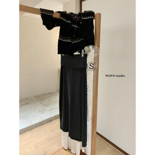 𝐏𝐡𝐢𝐞𝐧 𝐖𝐆𝐖𝐄 | (Sẵn) W8520 chân váy midi len trơn xẻ sau