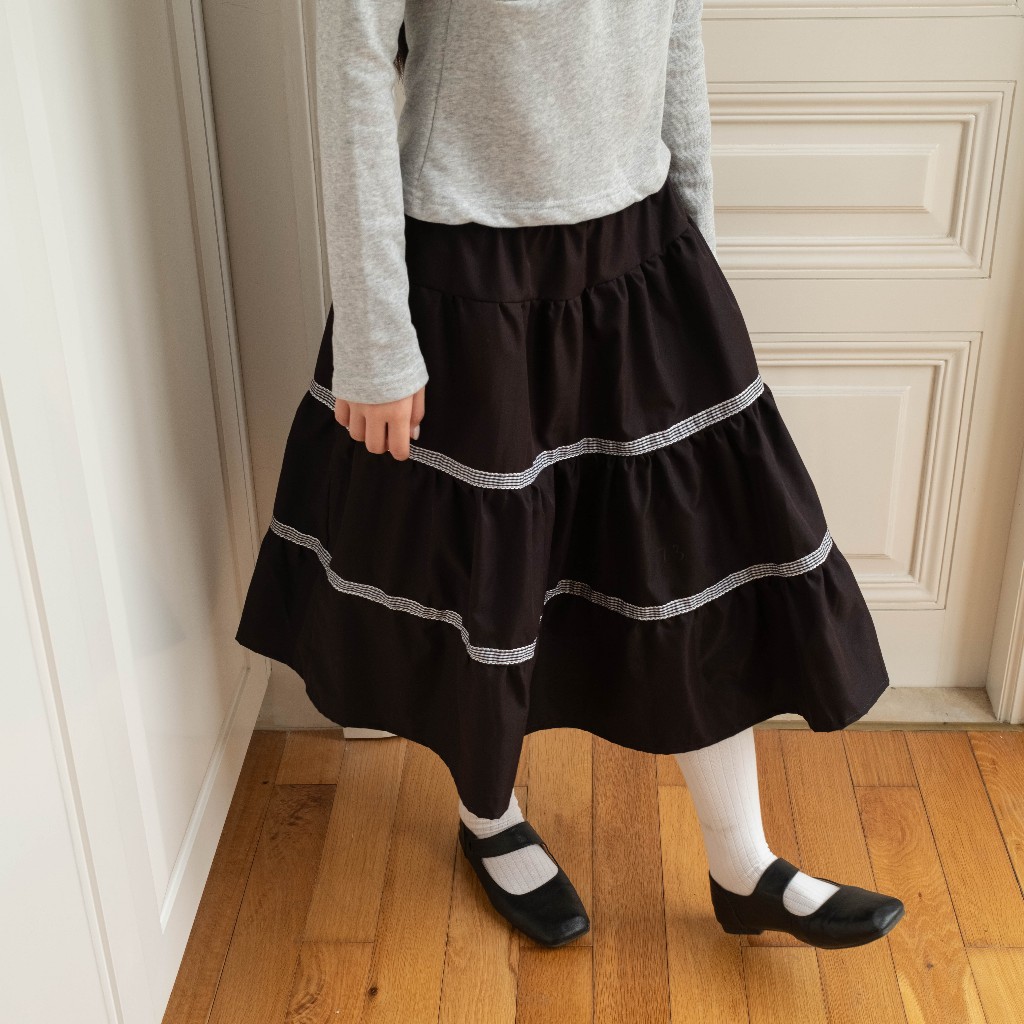 Chân váy dài 2 tầng SONNA HI - dáng xòe, họa tiết viền ren caro đen - HERITAGE LONG SKIRT