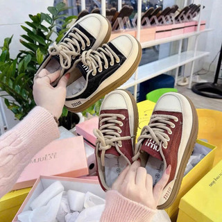 Giày thể thao chất da chữ Muimui xinh