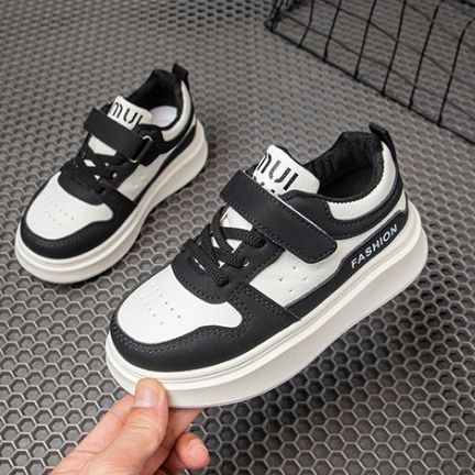 [M137] Giày Thể Thao Bé Trai Bé Gái Fashion Đế Bánh Mì - Giày Sneaker Trẻ Em Da Mềm Chống Trơn Trượt Mẫu Mới TH Kids