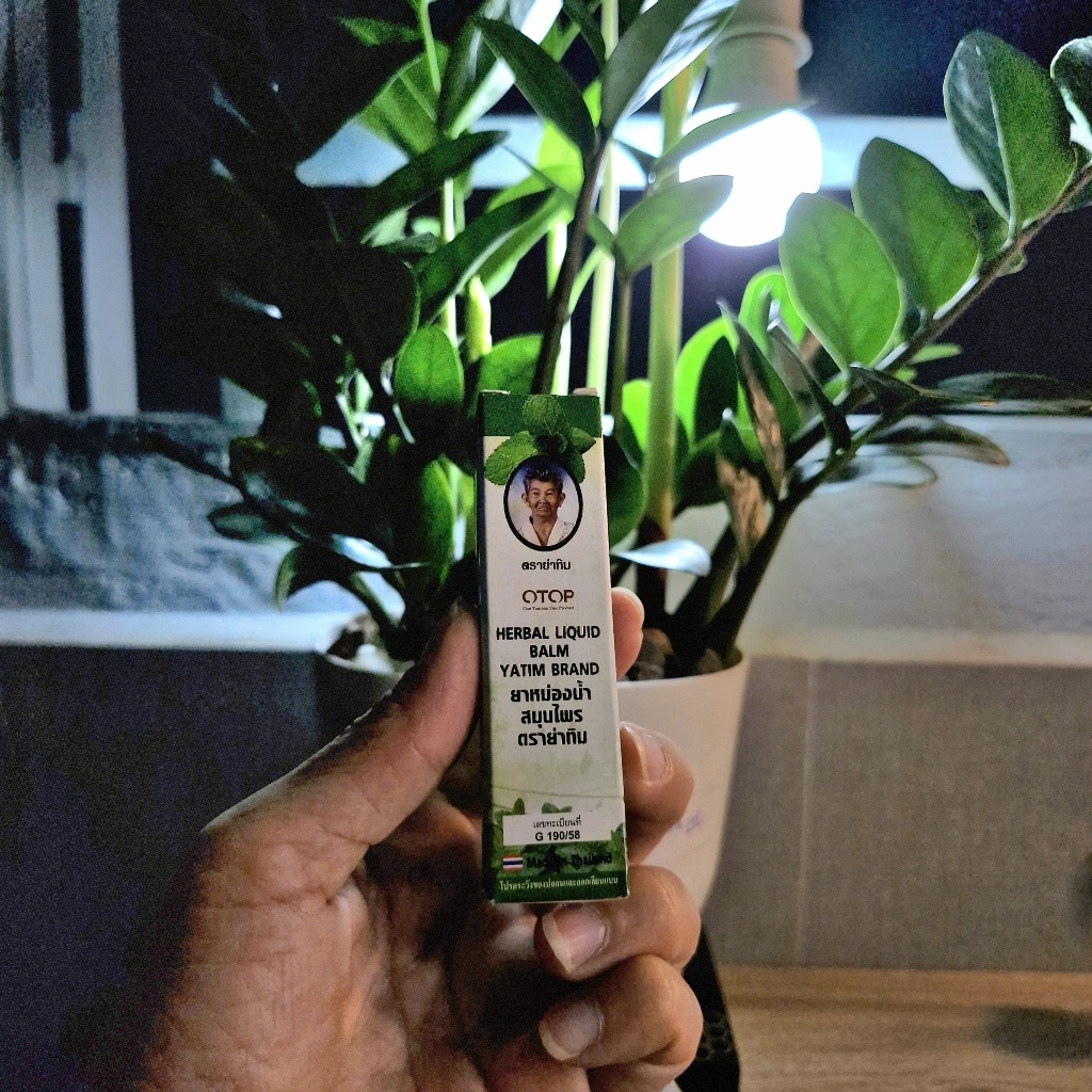 Dầu Lăn Thảo Dược Thái Lan 8cc Chính Hãng – Nhỏ Gọn Tiện Lợi Dùng Mỗi Ngày