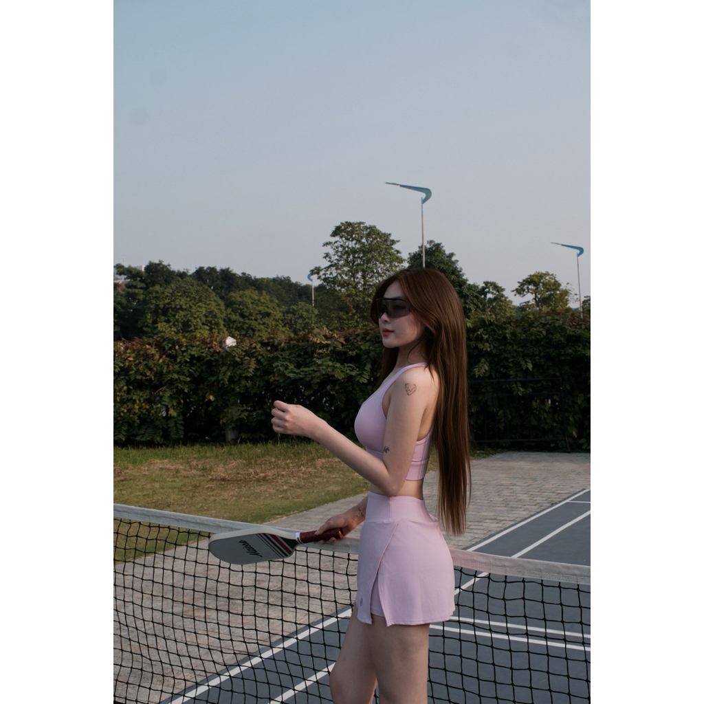 FitHer | Bộ đồ thể thao nữ MIA – Pickleball Tennis Golf, áo bra khoét lưng, chân váy xòe kèm quần bảo hộ