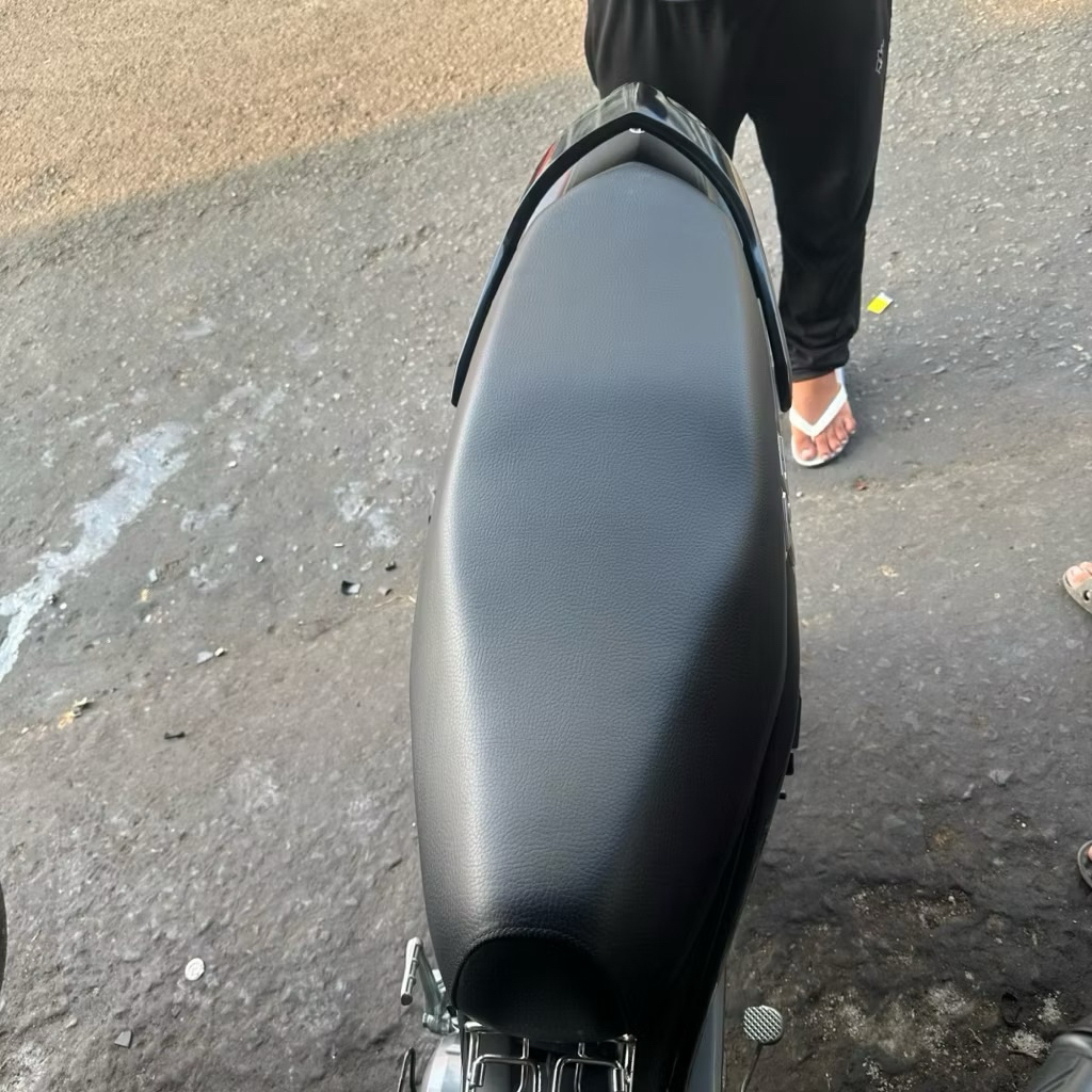 Da yên xe Yamaha Sirius Fi, Taurus kiểu zin (sử dụng kim bọc yên)