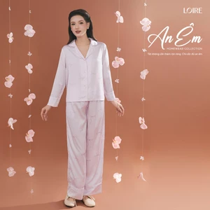Bộ Mặc Nhà Lan Chi Loire FDMN250351 Chất Lụa Pháp Họa Tiết Nơ Tím