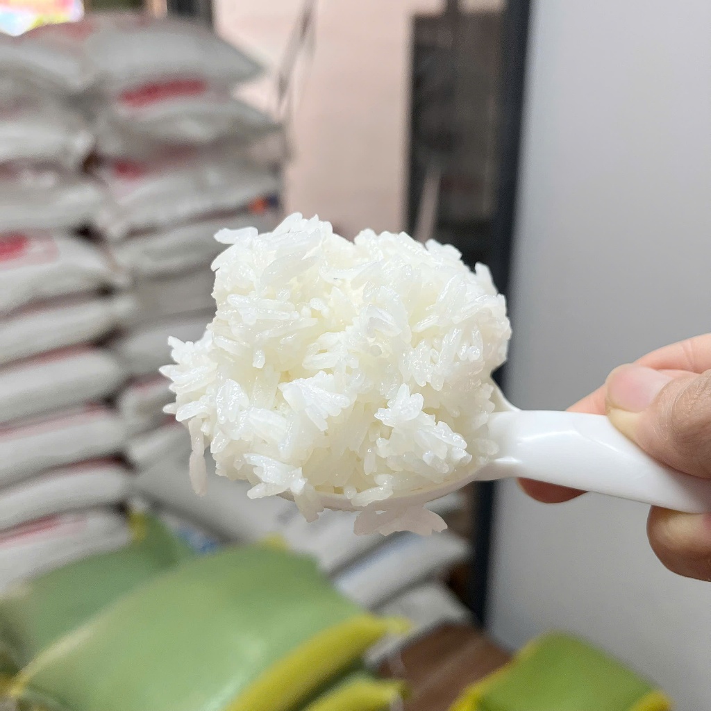 Gạo ST25 - Dẻo nhiều, Thơm nhiều, Ngọt Cơm - Thành phần 100%ST25