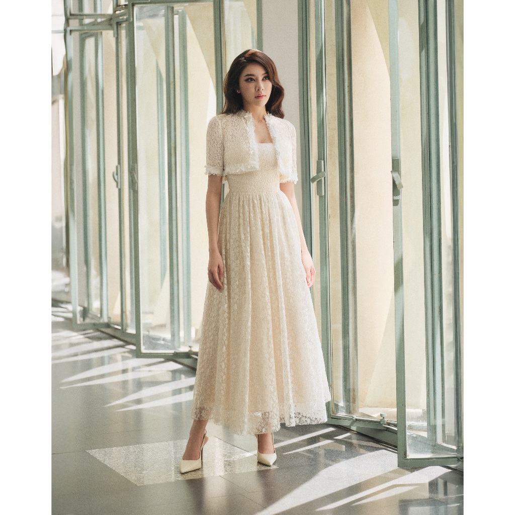 Set Đầm Ren Dài Cổ Vuông FEVER