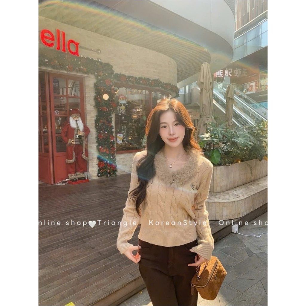 TRIANGLE - Coco Sweater (Cân nhắc kỹ, return is not welcomed)- Áo len cổ lông chữ V Hàn Quốc thanh lịch