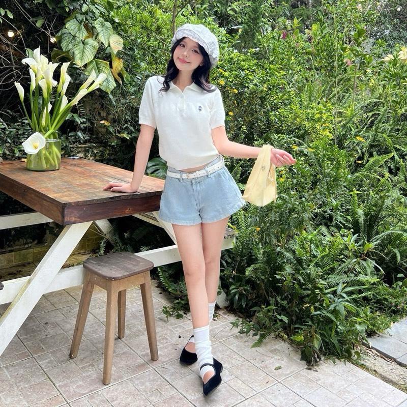 Quần Short ngắn nữ Denim Mood cạp trễ Calem Club chất liệu Jean dáng ngắn trên gối phong cách trẻ trung năng động | BigBuy360 - bigbuy360.vn