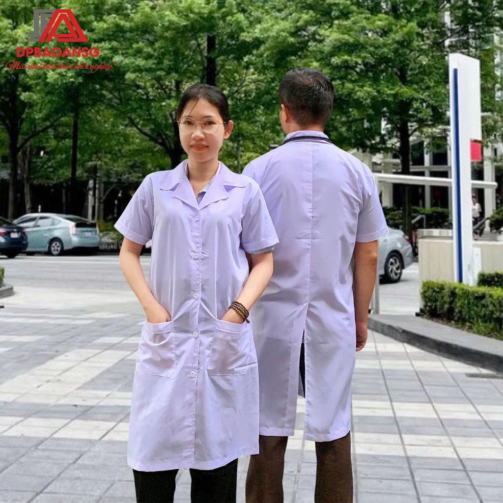 Áo Blouse Trắng Nam Nữ Form Dài Tay Ngắn – Chất Kate Mềm Mát Chuẩn Đồng Phục Y Tế