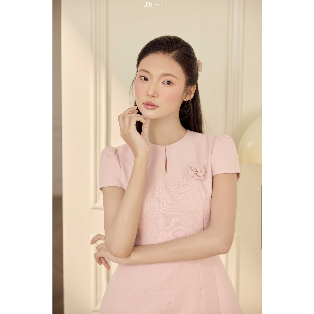 Đầm Thu Đông Cổ Tròn Cutout, Đính Hoa 3D Ngực 1F03.2601. Đầm Nữ Thanh Lịch Dáng  A Dự Tiệc Đi Làm Phong Cách Tiểu Thư JM