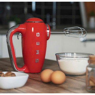 Máy Đánh Trứng SMEG HMF01 Nhiều Màu Sang Trọng, màn hình LED hiển thị trực quan và 9 mức tốc độ GermanySnT HCM
