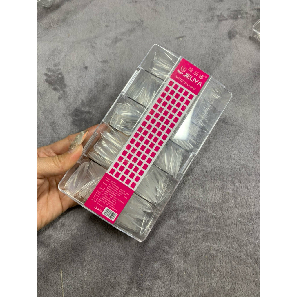 1 hộp móng úpJIELIVYA lẽ size từ 5-9 , 500 móng Linh Bùi