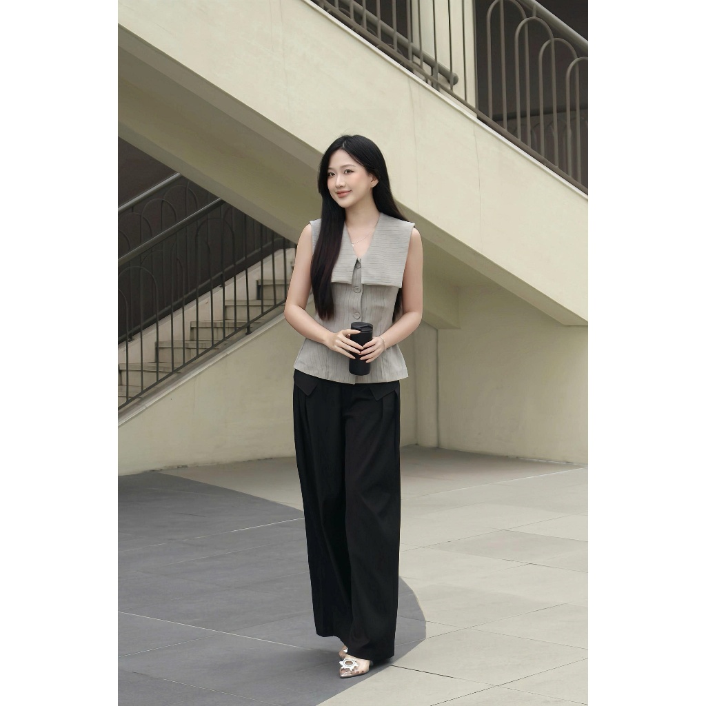 LABAVISTA Áo gile cổ bản to cách điệu vải sọc cao cấp thiết kế tôn dáng hiện đại thanh lịch