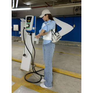 [ẢNH THẬT ĐỘC QUYỀN MIDDUA]JN163 dáng suông nhẹ mix loe , túi xéo