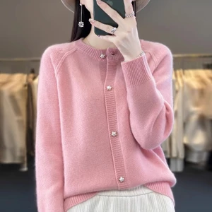 Áo khoác cardigan nữ kiểu mới 2025, Hàng Quảng Châu loại 1, cổ tròn, khuy sao, chất liệu len dệt