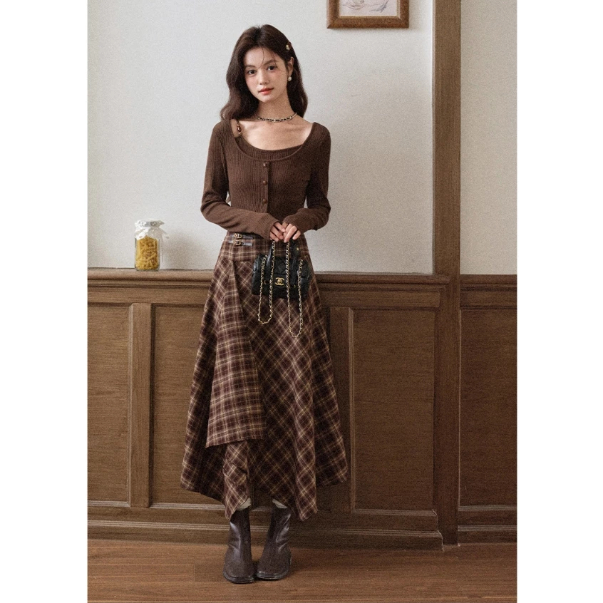 [BIGSIZE03] Chân váy dài caro nâu bigsize bất đối xứng phối khoá cài vintage thanh lịch KHAO Boutique