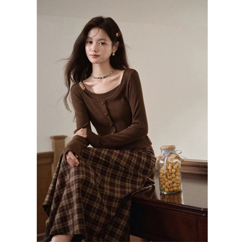 [BIGSIZE03] Chân váy dài caro nâu bigsize bất đối xứng phối khoá cài vintage thanh lịch KHAO Boutique