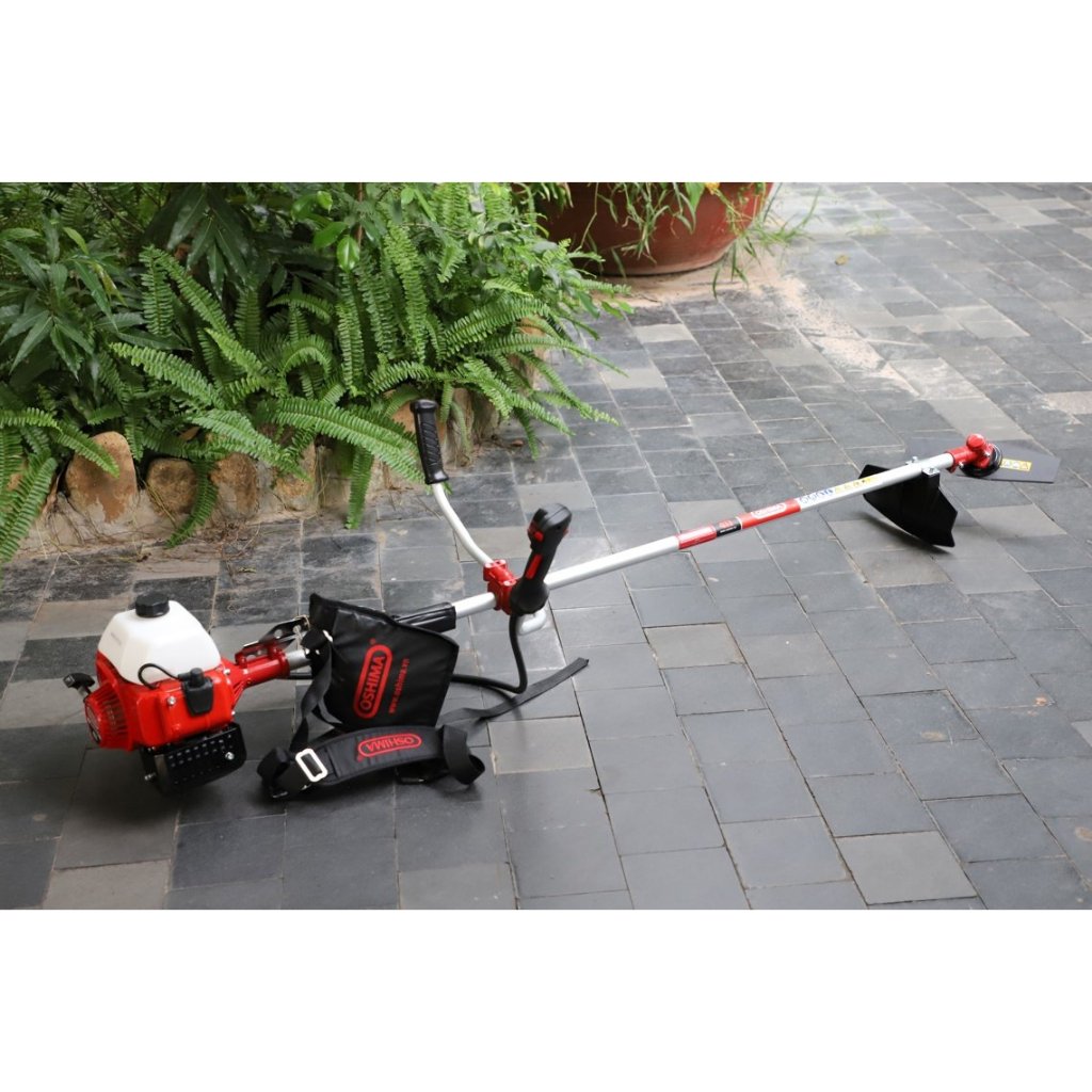 Máy cắt cỏ Oshima 411 Tiết Kiệm 15% Nhiên Liệu, Cần Xoay, 2 Thì, 1.45KW, 40.2cc, Bảo Hành 12 tháng