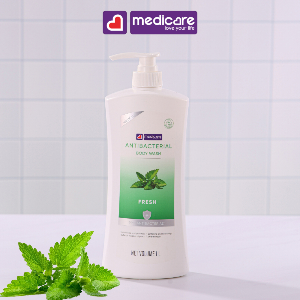 Sữa tắm MEDiCARE kháng khuẩn chai 1 lít