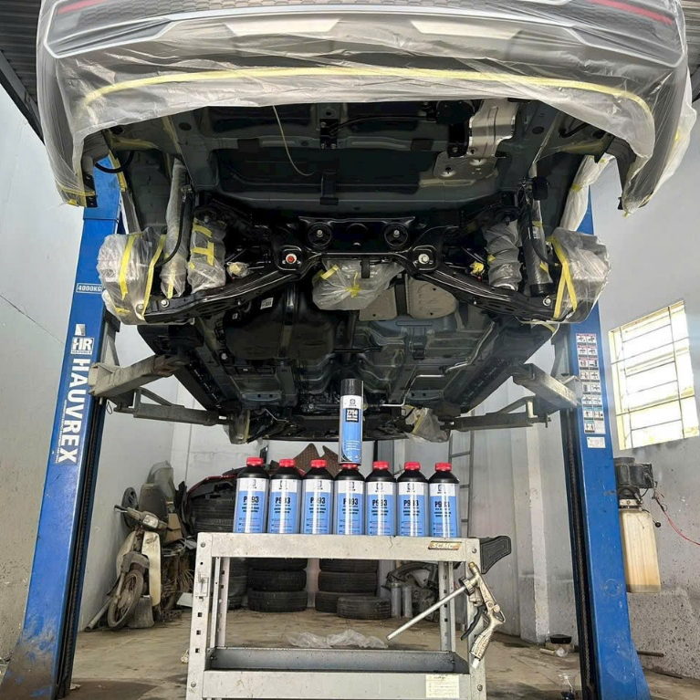 Sơn Phủ Gầm Ô Tô Gốc Nước Onzca P993 Chống Gỉ Sét Chai 1 Lít Màu Đen