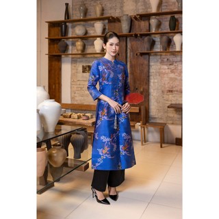 SWANLAKE | Áo Dài Cách Tân Nữ Phom Suông Cổ Chữ V Cài Nút Tay Lỡ Vải Gấm Tafta Hoa Tết L13371