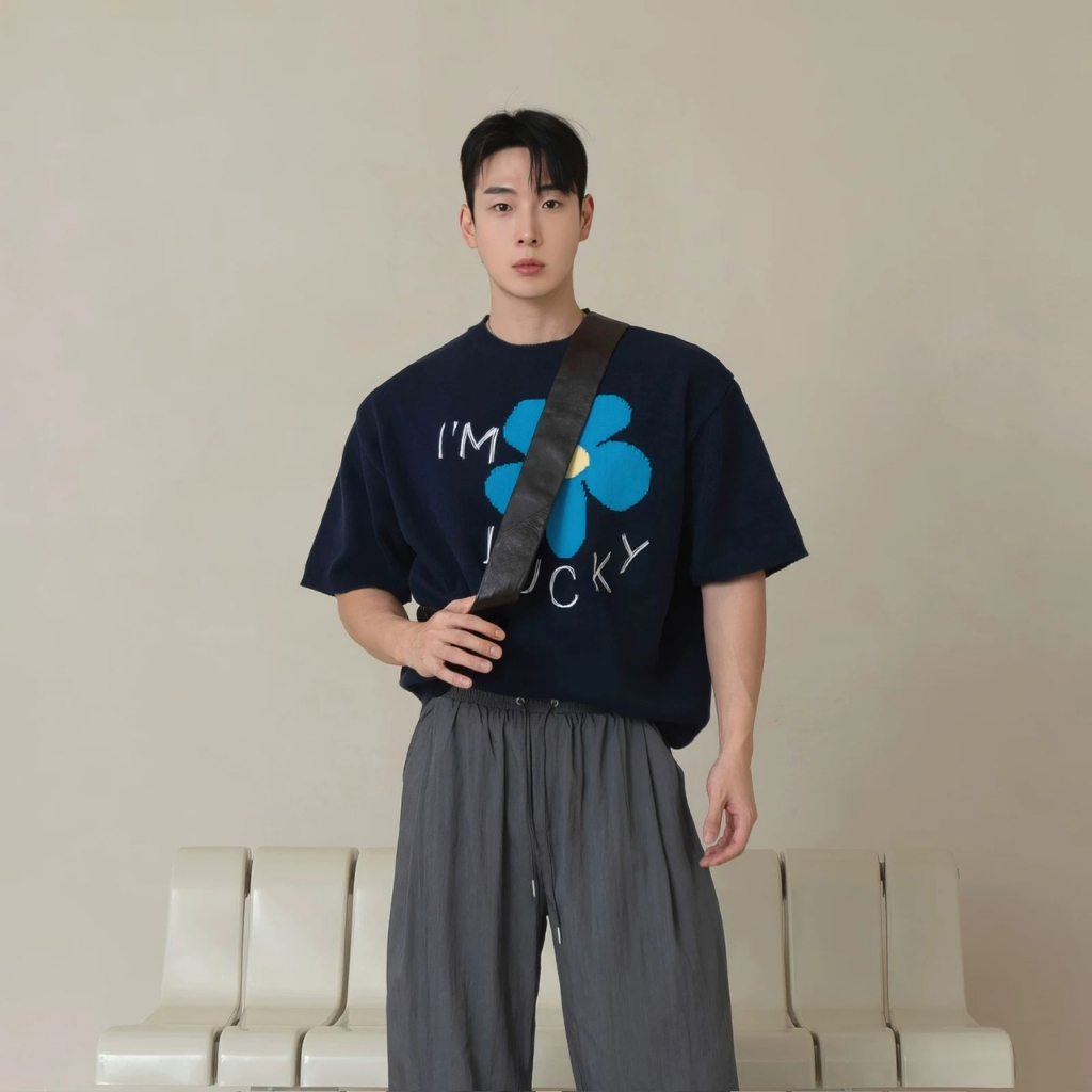 Áo thn Stee Cổ tròn I'M LUCKY FLOWER Localbrand ICVCVNI Unisex