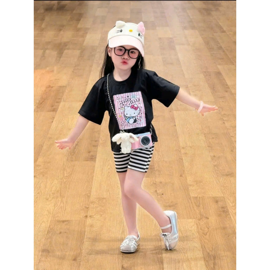 Sét bộ cho bé gái quần legging kẻ áo cộc tay in hellokitty chất vải cotton co giãn thoải mái. M57