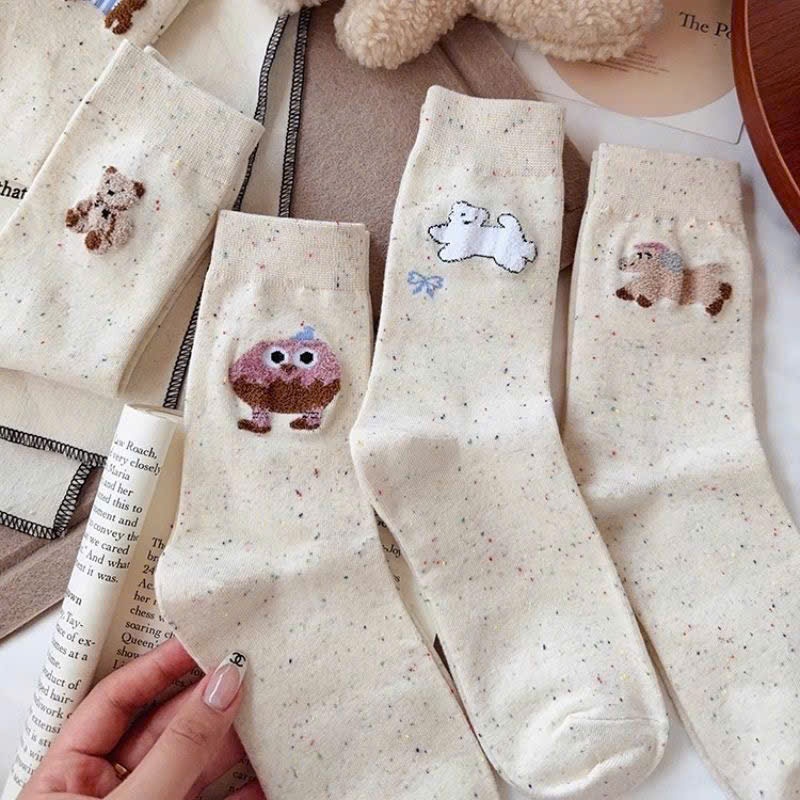 Tất vớ nữ hạt màu cổ cao họa tiết dễ thương đáng yêu, chất liệu mềm mịn thoáng khí - Ekiu Shop