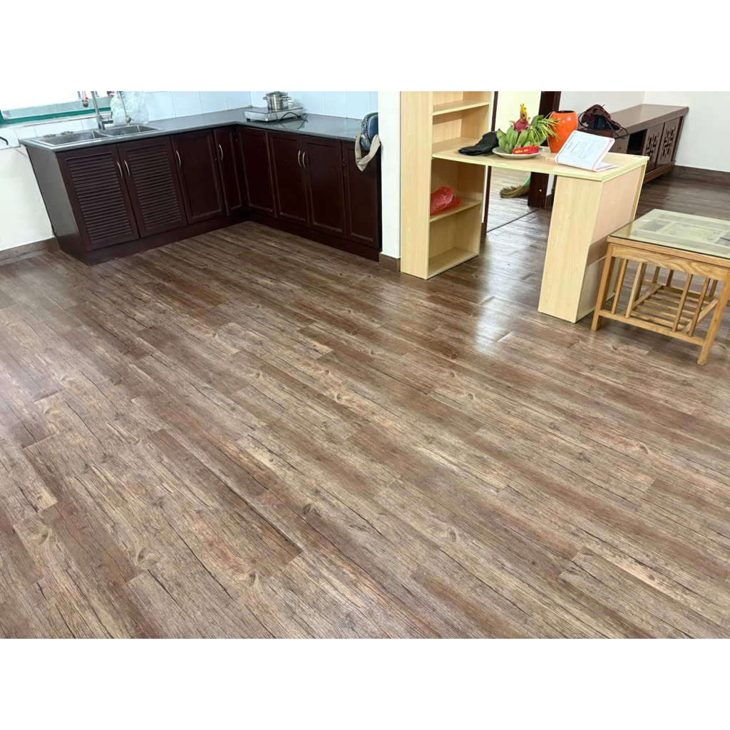 COMBO 5m2 = 36 sàn nhựa giả gỗ, sẵn keo, kt 91.44x 15.24cm, dán sàn nhà