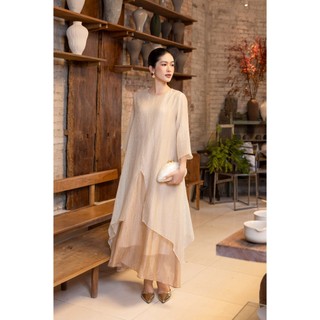 SWANLAKE | Váy Đầm Suông Nữ Xẻ Tà Tay Lỡ Cổ Tròn Vải Tơ Dập Ly Phối Màu Đi Tiệc Công Sở D13235