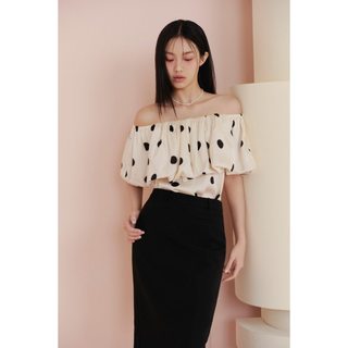 Áo OLV kiểu nữ trễ vai họa tiết hoa mùa hè Hansel nhiều màu trẻ trung hợp diện đi chơi đi cà phê