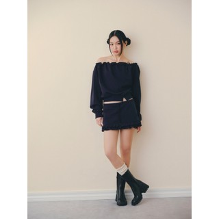 Set OLV áo trễ vai và chân váy cạp trễ dày dặn năng động Navy Knit Off Shoulder Set phù hợp đi chơi