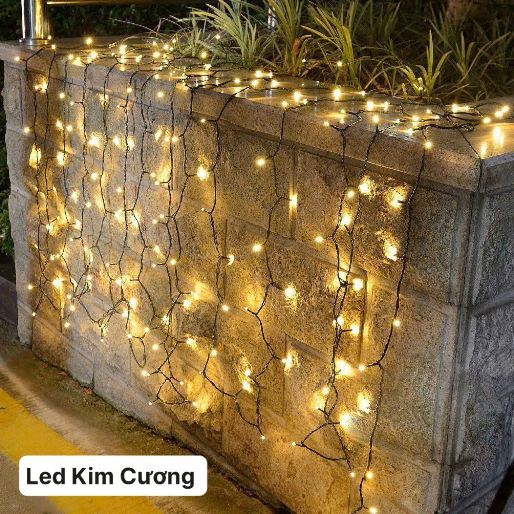 22 mét- 200 bóng Đèn LED kim cương năng lượng mặt trời là dòng đèn dây trang trí cao cấp, sử dụng chip LED siêu sáng