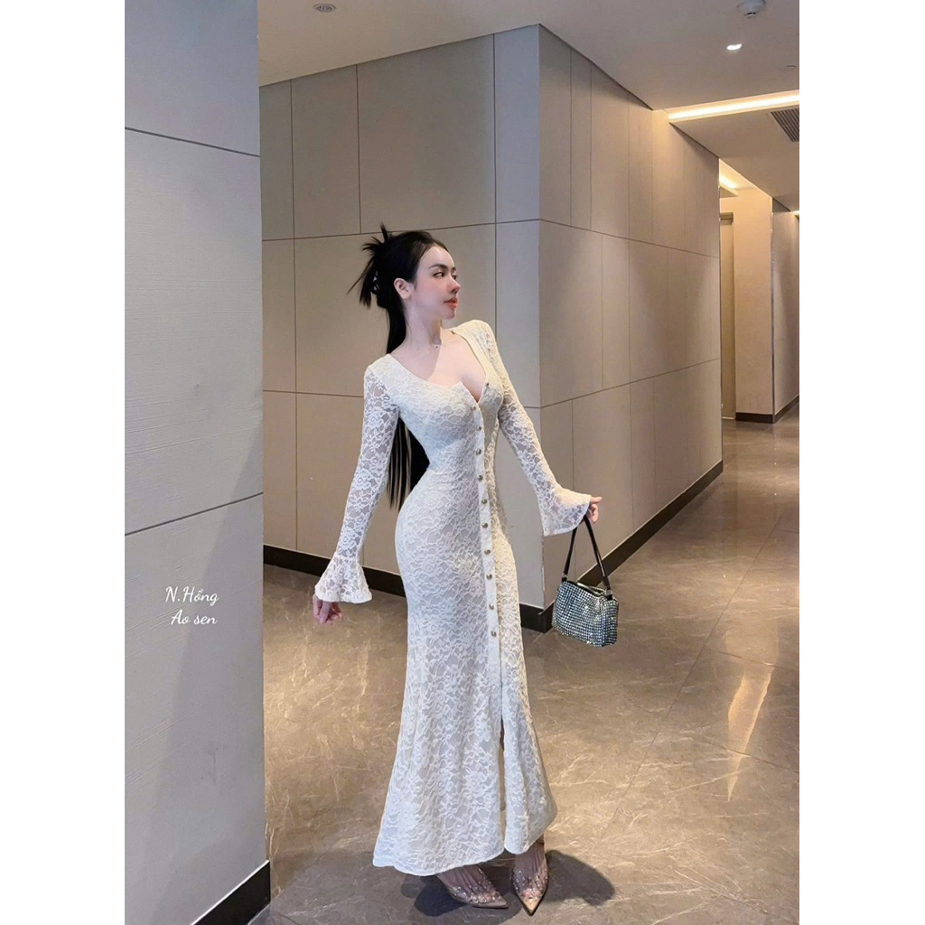 Váy body ren dài tay đính khuy xinh xỉu
