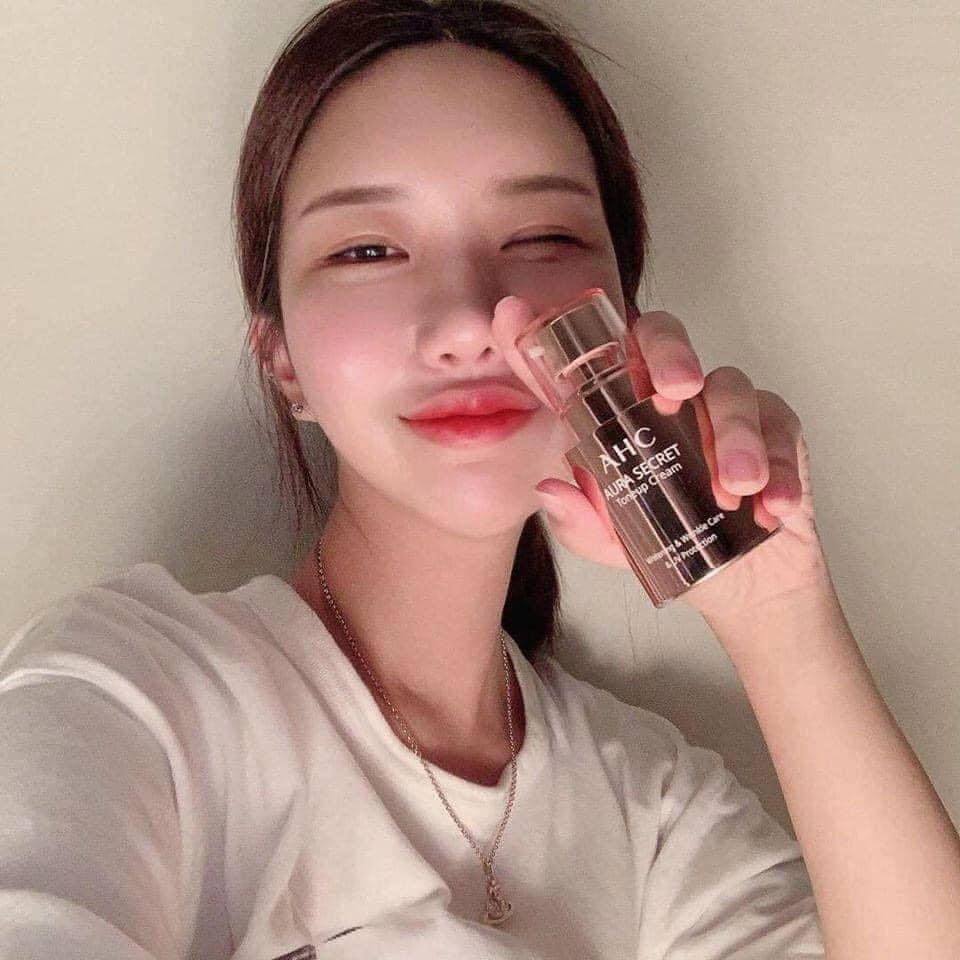 Kem Dưỡng Trắng Nâng Tông Da AHC Aura Secret 50ml, Giúp Da Luôn Căng Bóng Mịn Màng Và Xoá Mờ Các Nếp Nhăn
