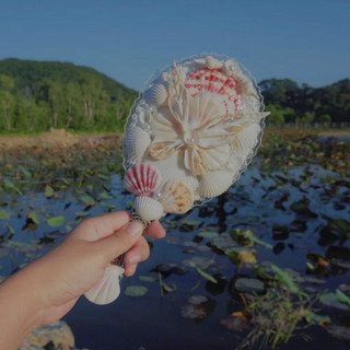 Gương Cầm tay gắn vỏ xò [ loại lớn]