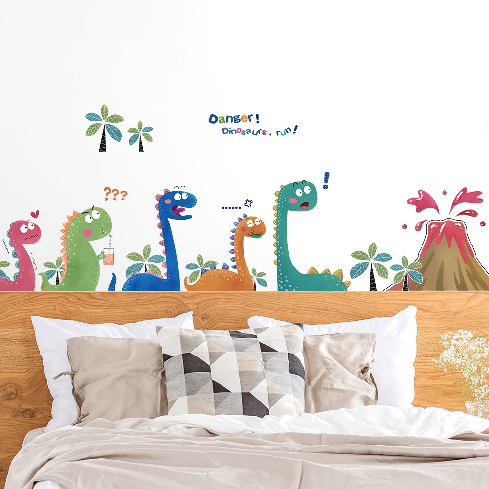 Decal Dán Tường Đàn Khủng Long Và Núi Lửa Ngộ Nghĩnh Có Keo Sẵn 199x44cm - Trang Trí Phòng Ngủ Bé