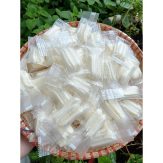 Bánh ăn dặm sữa chua nguyên vị cho bé (dạng thanh) - hộp 500ml