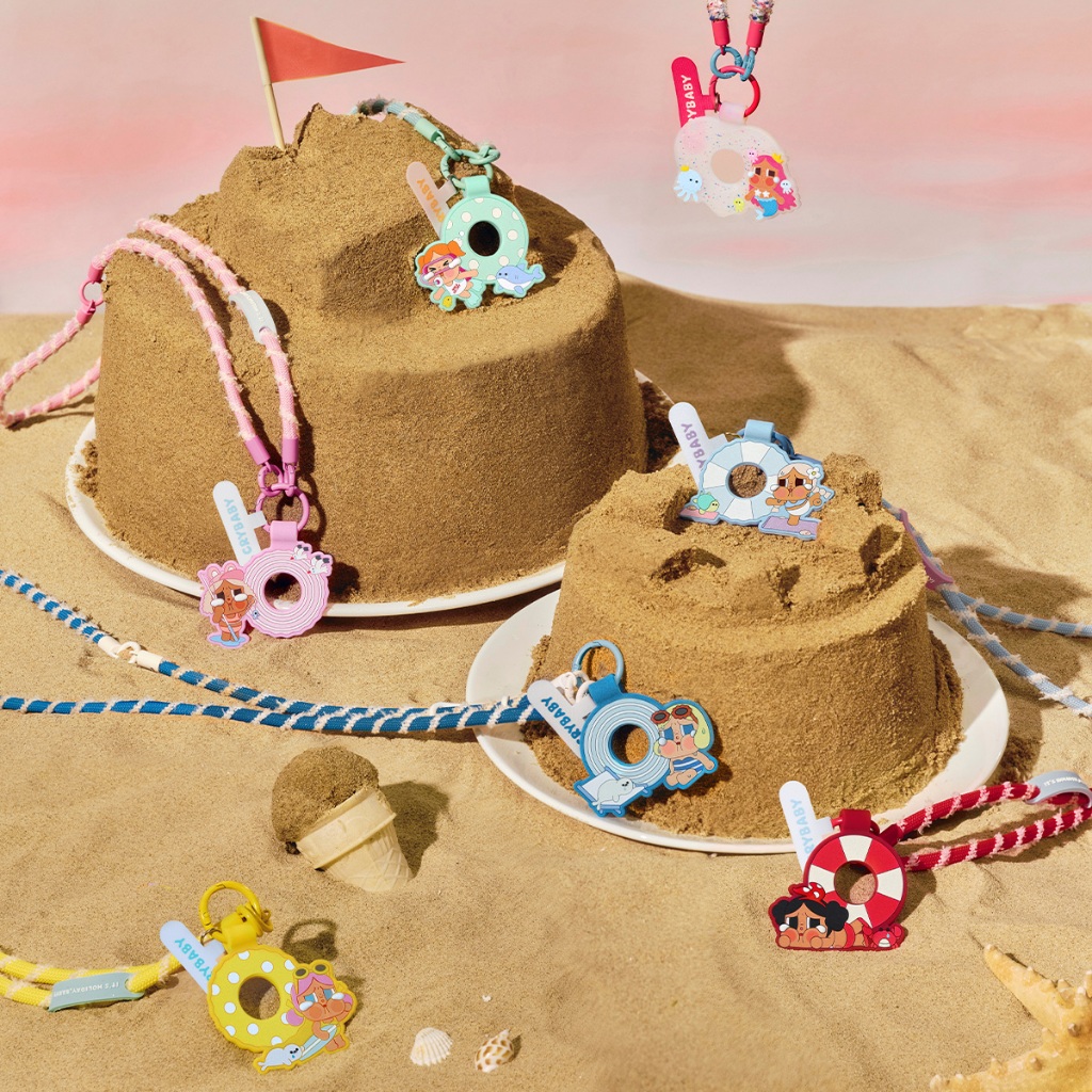 POP MART CRYBABY Vacation Mode On Series-Long Lanyard Blind Box 