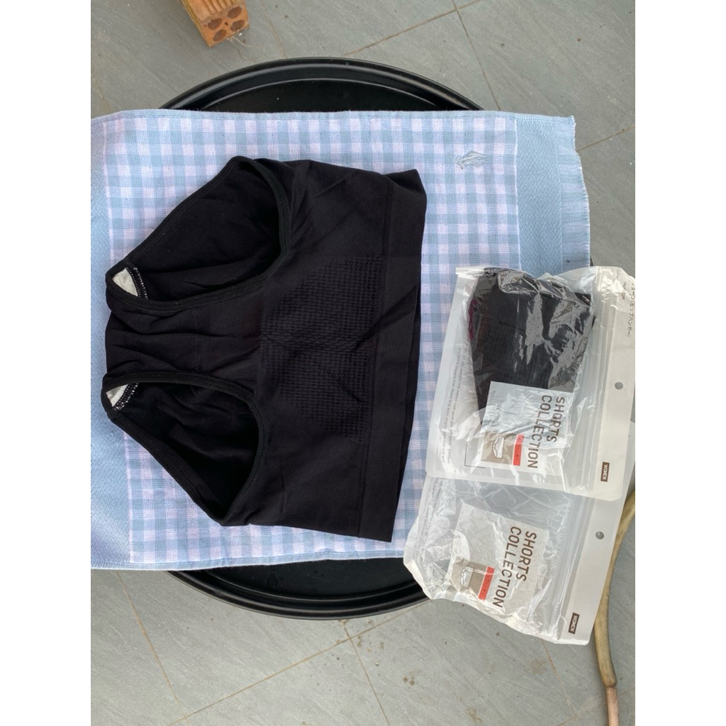 Quần lót màu đen hàng xuất dư 1 size duy nhất