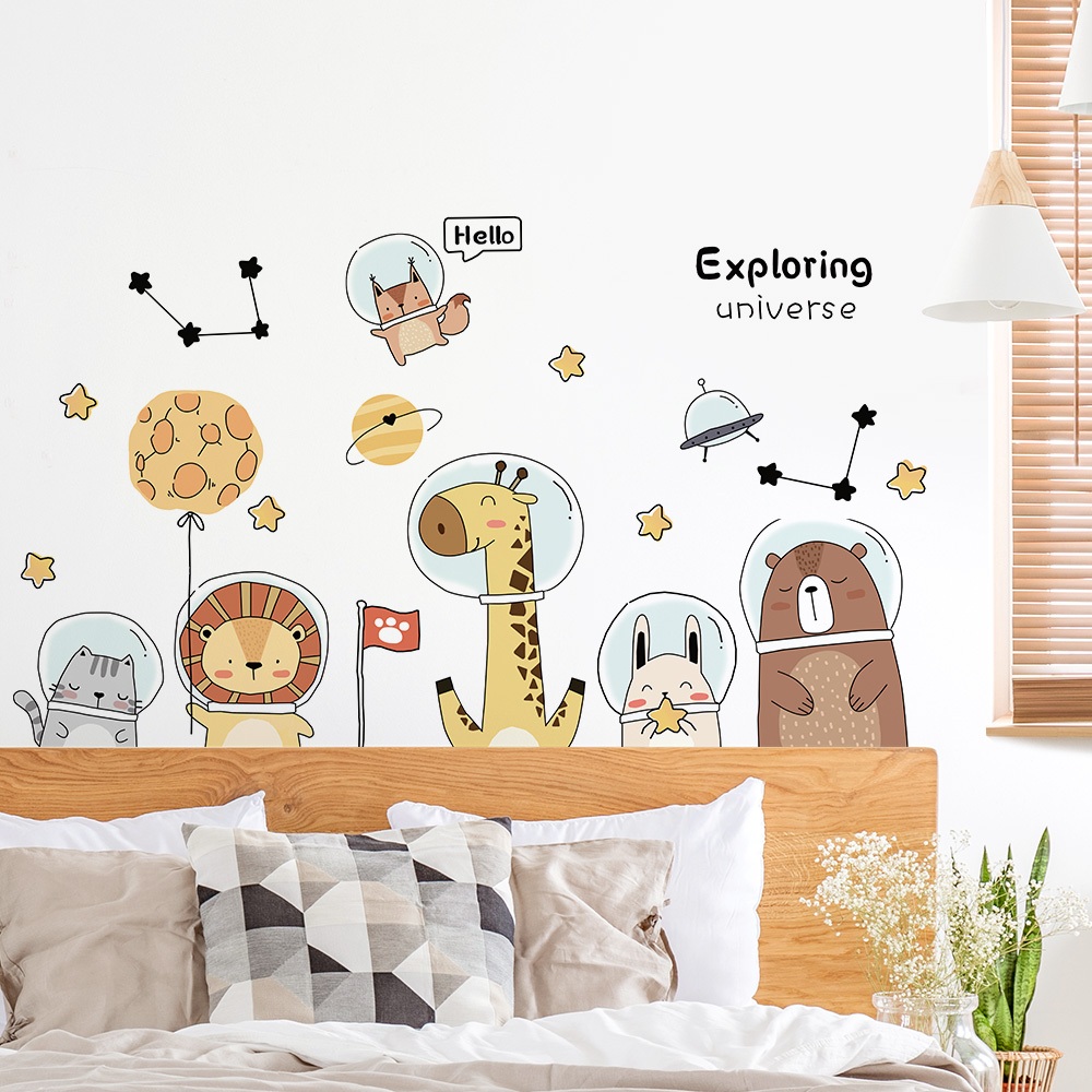 Decal Dán Tường Động Vật Phi Hành Gia Có Keo Sẵn 117x68cm - Trang Trí Phòng Trẻ Em