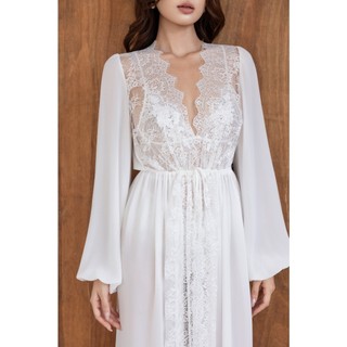 A17 - Áo choàng The Queen - chất liệu chiffon pha ren - VSecret