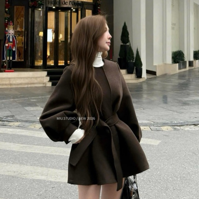 Áo váy dạ mangto thiết kế dáng ngắn xoè cổ tròn tay bồng kèm dây đai style tiểu thư HQ - 2 màu : xám, đen sang chảnh