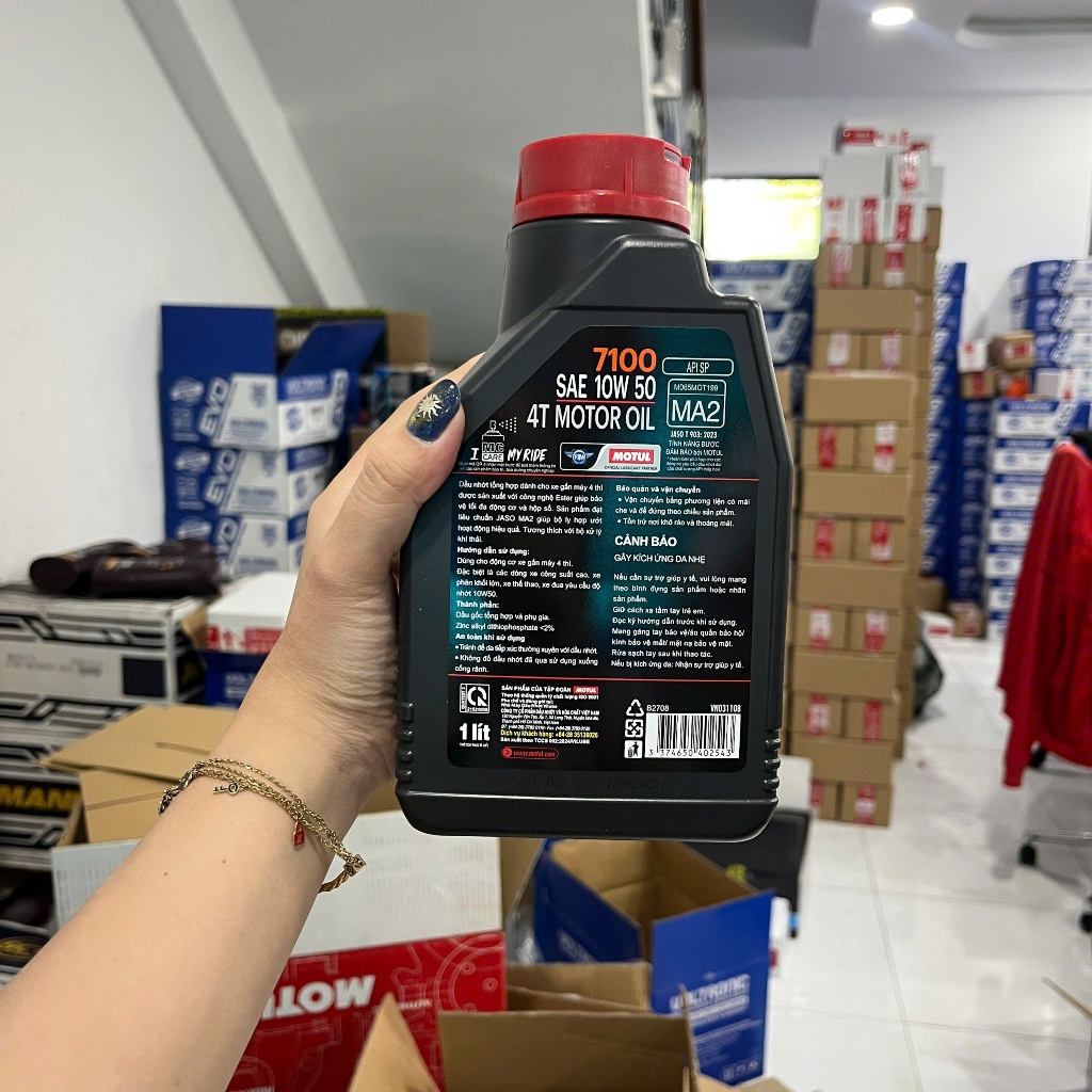 Nhớt Motul 7100 10W50 Tổng Hợp Cao Cấp Dành Cho Xe Số, Xe Tay Côn, Moto PKL