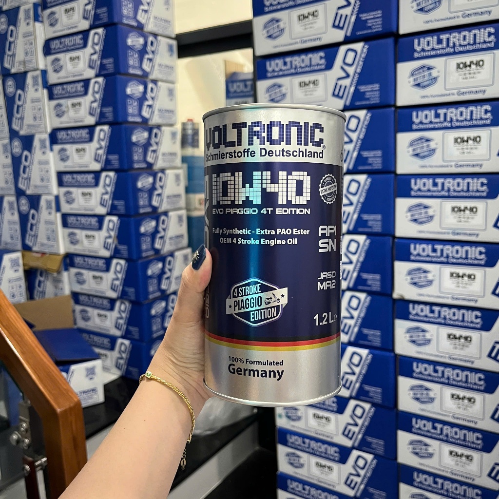 Dầu Nhớt Dành Cho Xe Máy Voltronic Evo Piaggio 10w40 - Dung Tích 1.2L - Tặng Kèm 1 G20 Và 1 Phụ Gia Nhớt Mới